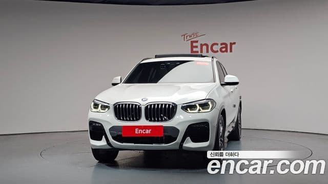 BMW X4 2020 — Photo 19/36