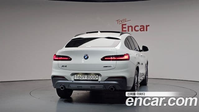 BMW X4 2020 — Photo 15/36