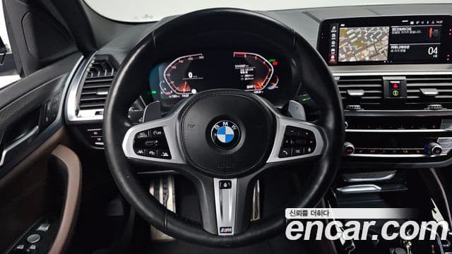 BMW X4 2020 — Photo 32/36