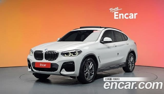 BMW X4 2020 — Photo 18/36