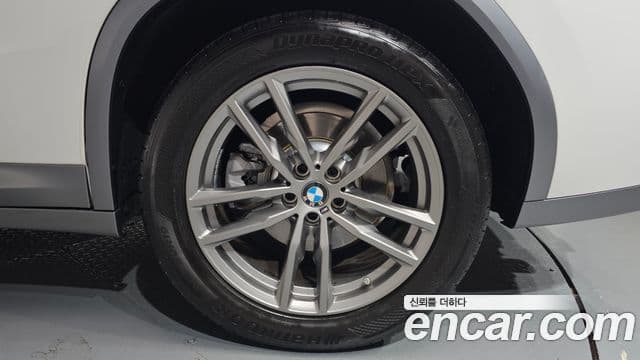 BMW X4 2020 — Photo 33/36