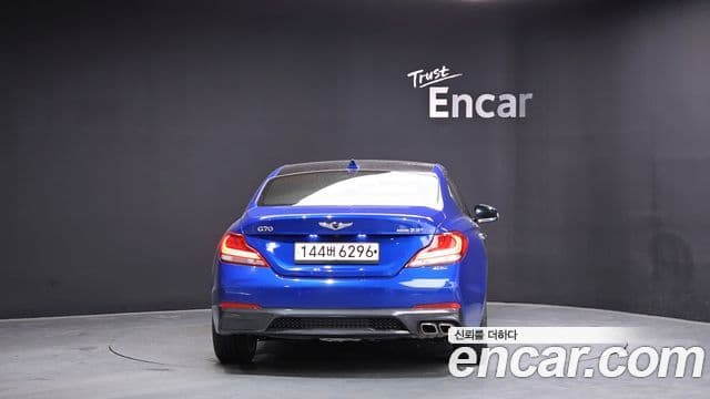 Genesis G70 2018 — ფოტო 2/34