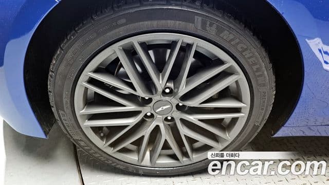 Genesis G70 2018 — ფოტო 23/34