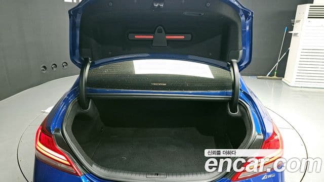 Genesis G70 2018 — ფოტო 16/34
