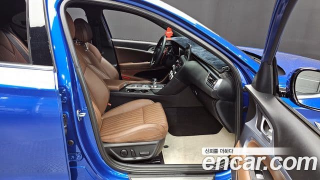 Genesis G70 2018 — ფოტო 24/34