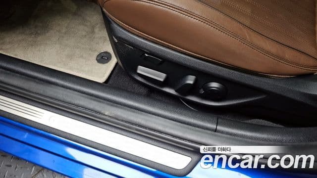 Genesis G70 2018 — ფოტო 18/34
