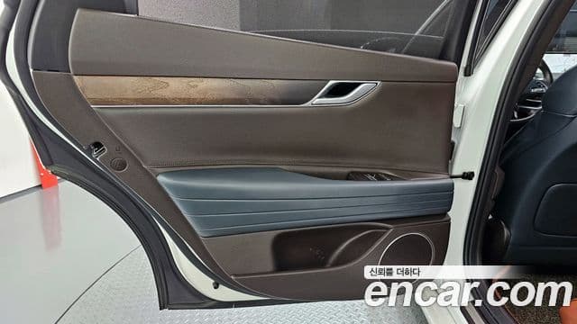 Genesis G80 2020 — Photo 29/33