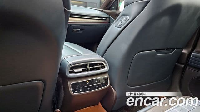 Genesis G80 2020 — Photo 28/33