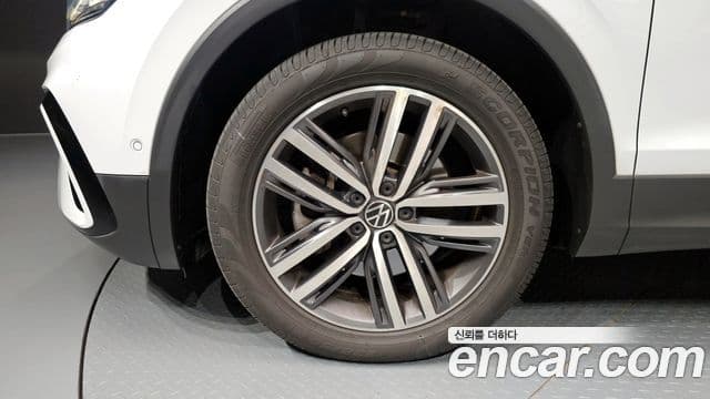 Volkswagen Tiguan Allspace 2022 — ფოტო 4/20