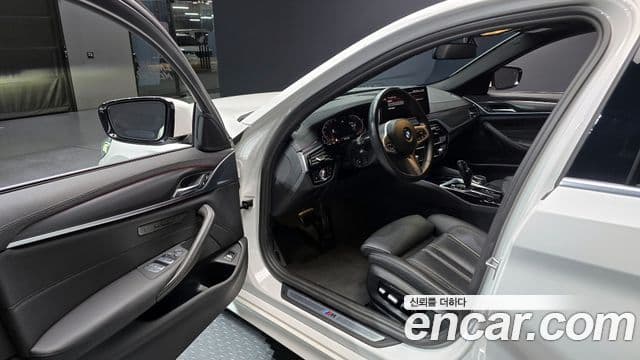 BMW 5 Series 2022 — ფოტო 10/20