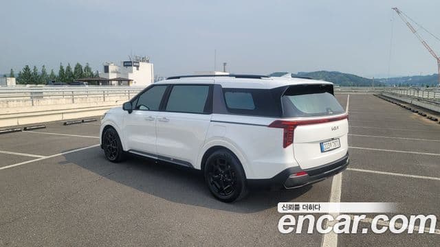 Kia Carnival 2025 — Şəkil 1/20