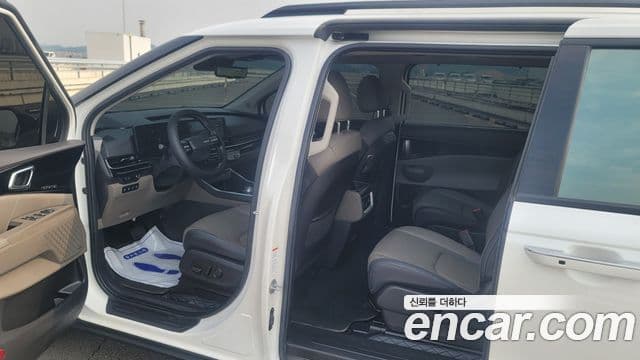 Kia Carnival 2025 — фото 4 из 20
