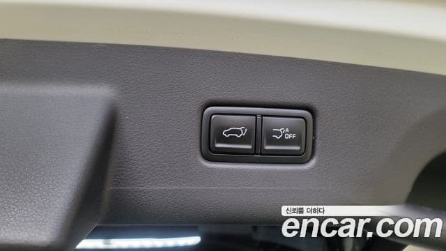 Kia Carnival 2025 — фото 10 из 20