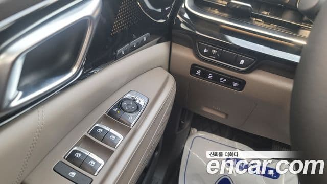 Kia Carnival 2025 — Şəkil 12/20