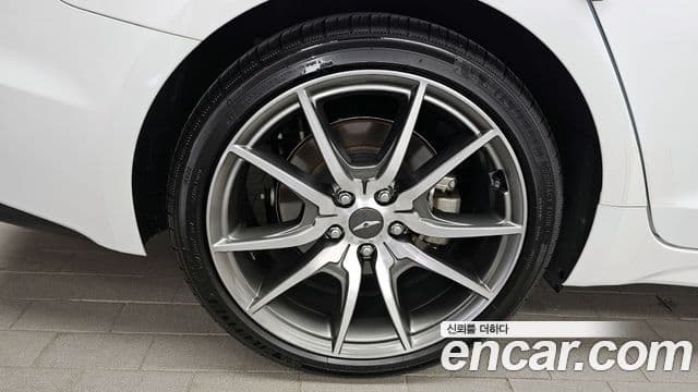 Genesis G70 2020 — ფოტო 17/37