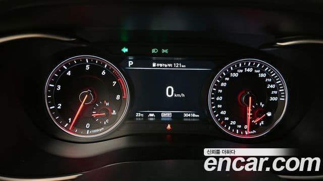 Genesis G70 2020 — ფოტო 27/37