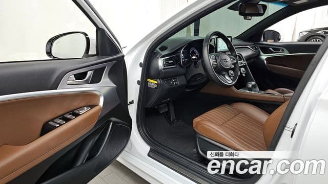 Genesis G70 2020 — ფოტო 16/37