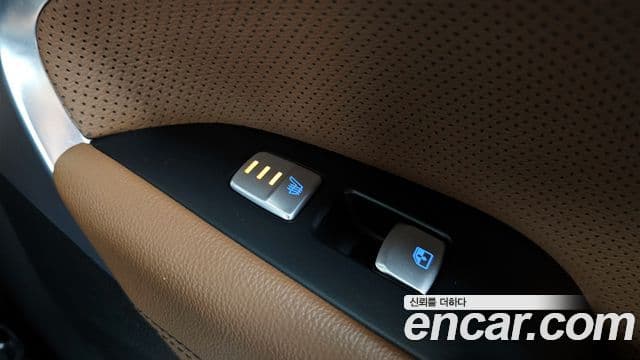 Genesis G70 2020 — ფოტო 13/37