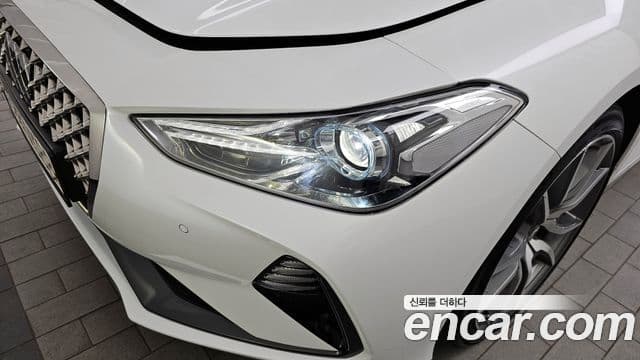 Genesis G70 2020 — ფოტო 28/37