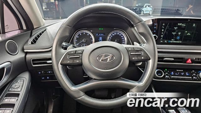 Hyundai Sonata 2020 — ფოტო 13/20
