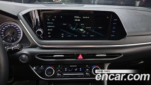 Hyundai Sonata 2020 — ფოტო 14/20