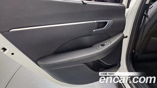 Hyundai Sonata Hybrid 2020 — Şəkil 15/32
