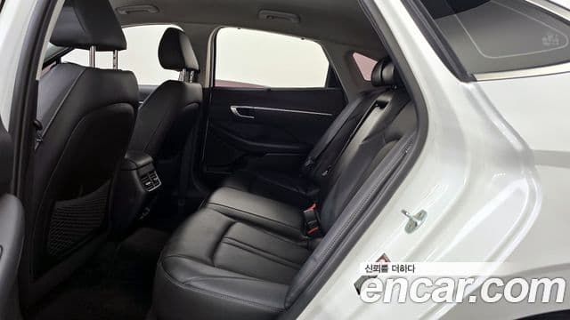 Hyundai Sonata Hybrid 2020 — Şəkil 13/32