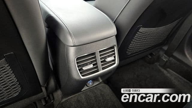 Hyundai Sonata Hybrid 2020 — Şəkil 31/32