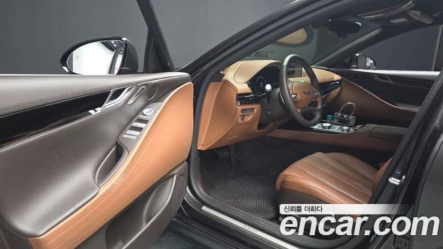 Genesis Electrified G80 2023 — ფოტო 8/20