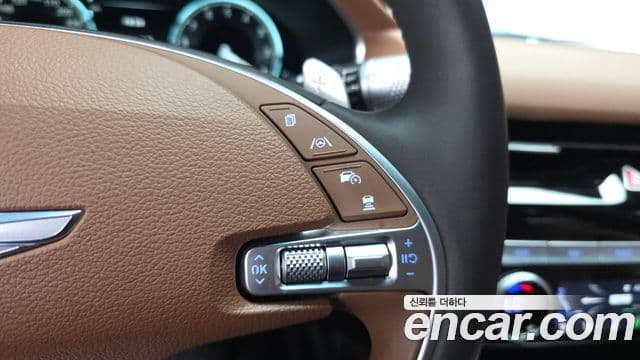 Genesis Electrified G80 2023 — ფოტო 15/20