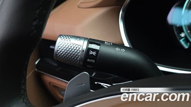Genesis Electrified G80 2023 — ფოტო 19/20