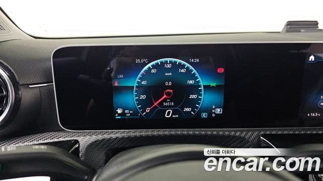 Mercedes-Benz A-Class 2019 — Şəkil 11/20