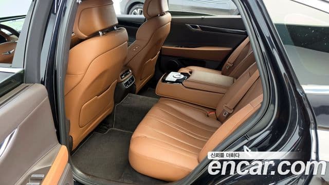 Genesis Electrified G80 2022 — Şəkil 11/20
