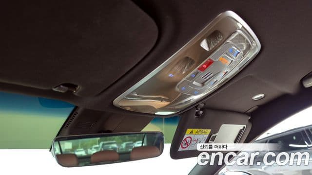 Genesis Electrified G80 2022 — Şəkil 17/20