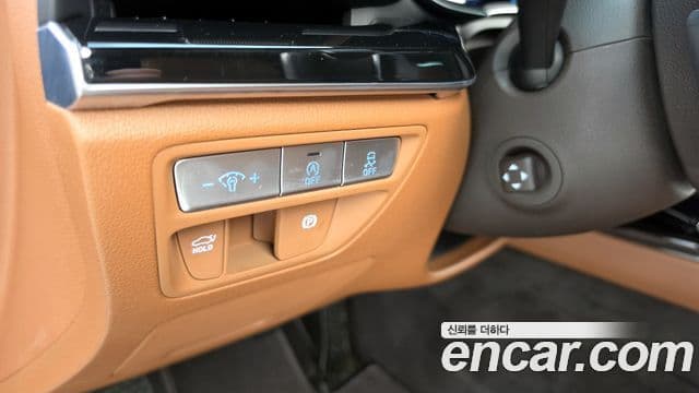Genesis Electrified G80 2022 — Şəkil 19/20