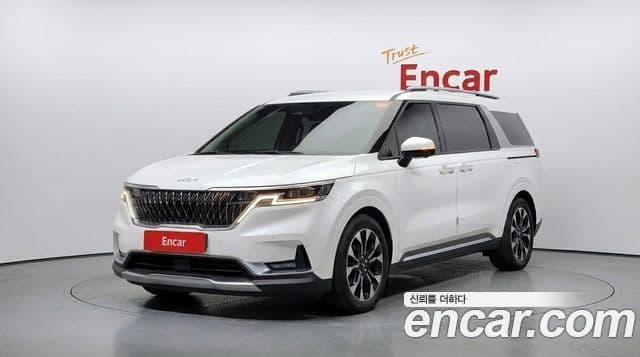 Kia Carnival 2021 — ფოტო 1/20