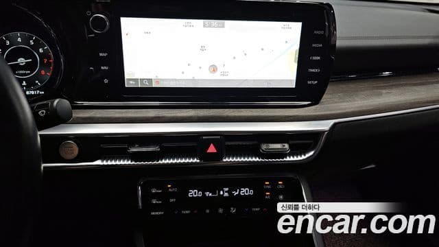 Kia K5 2021 — ფოტო 13/20