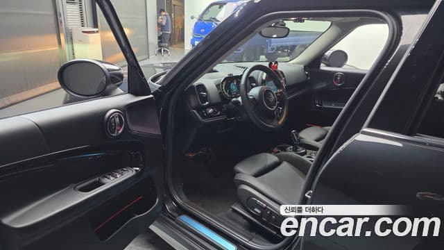Mini Cooper Countryman 2023 — Photo 4/20