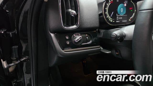Mini Cooper Countryman 2023 — Photo 5/20