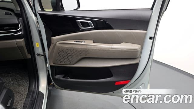 Kia Carnival 2024 — Şəkil 12/38