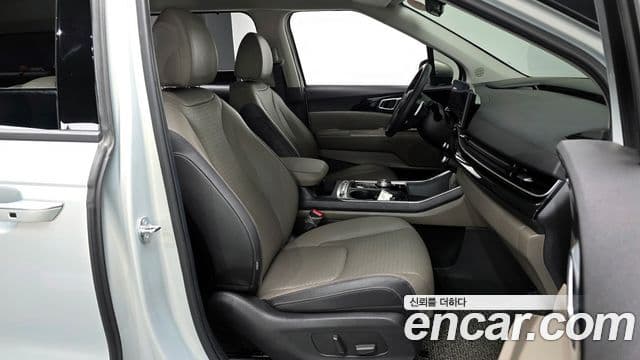 Kia Carnival 2024 — Şəkil 19/38