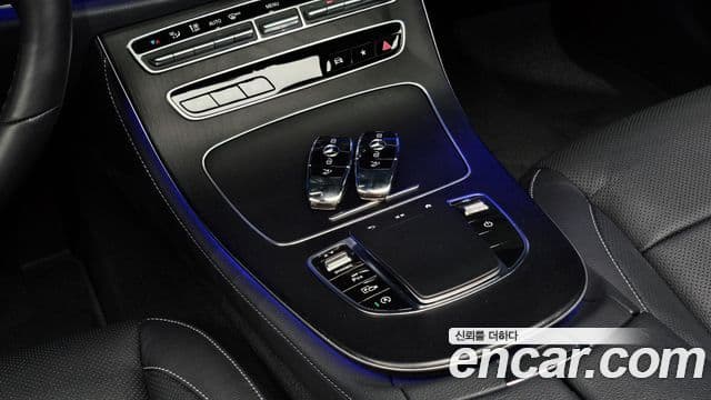 Mercedes-Benz E-Class 2022 — Şəkil 8/20