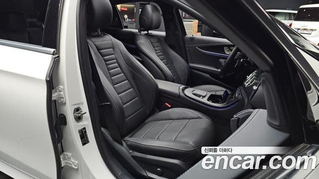Mercedes-Benz E-Class 2022 — Şəkil 9/20