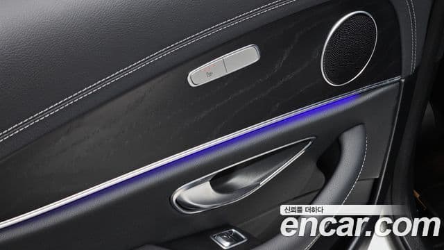 Mercedes-Benz E-Class 2022 — Şəkil 20/20