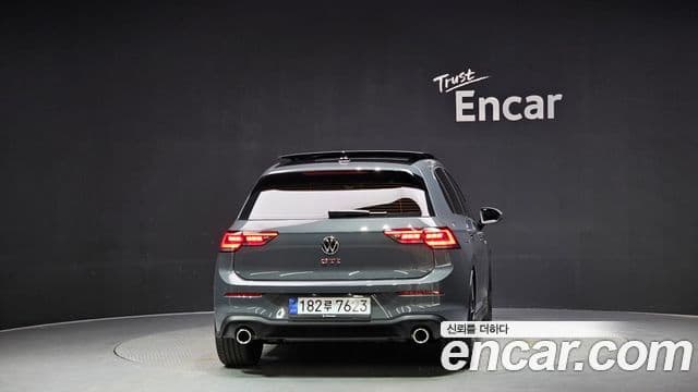 Volkswagen Golf 2025 — ფოტო 4/20