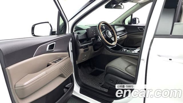 Kia Carnival 2024 — Photo 19/20