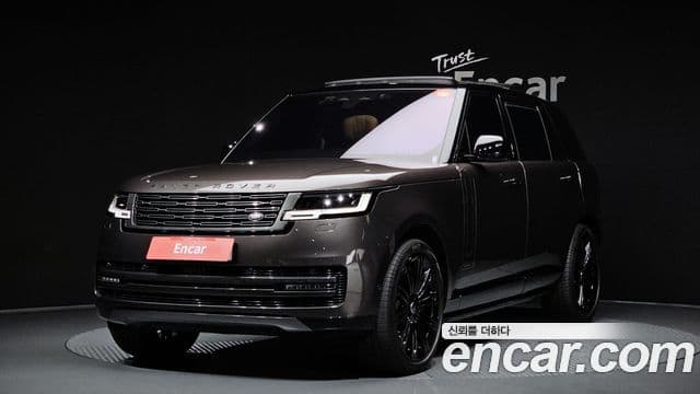 Land Rover Range Rover 2023 — ფოტო 1/20