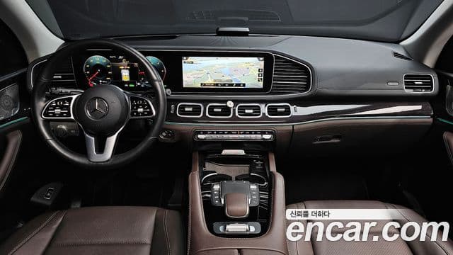 Mercedes-Benz GLE-Class 2022 — ფოტო 7/20