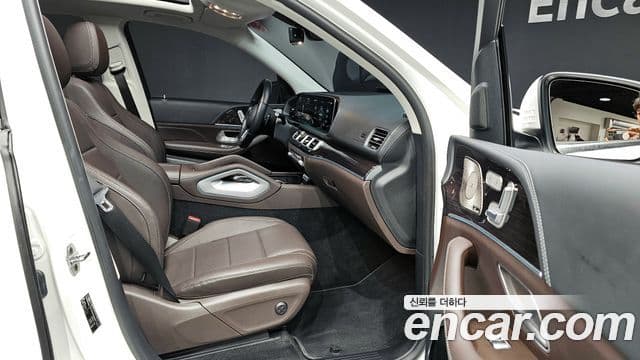 Mercedes-Benz GLE-Class 2022 — ფოტო 11/20