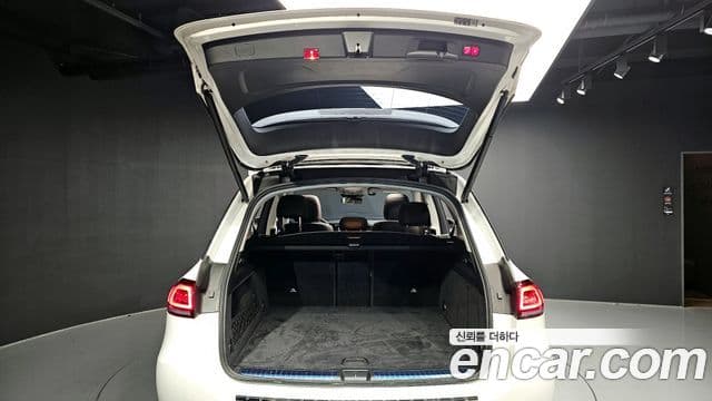 Mercedes-Benz GLE-Class 2022 — ფოტო 20/20